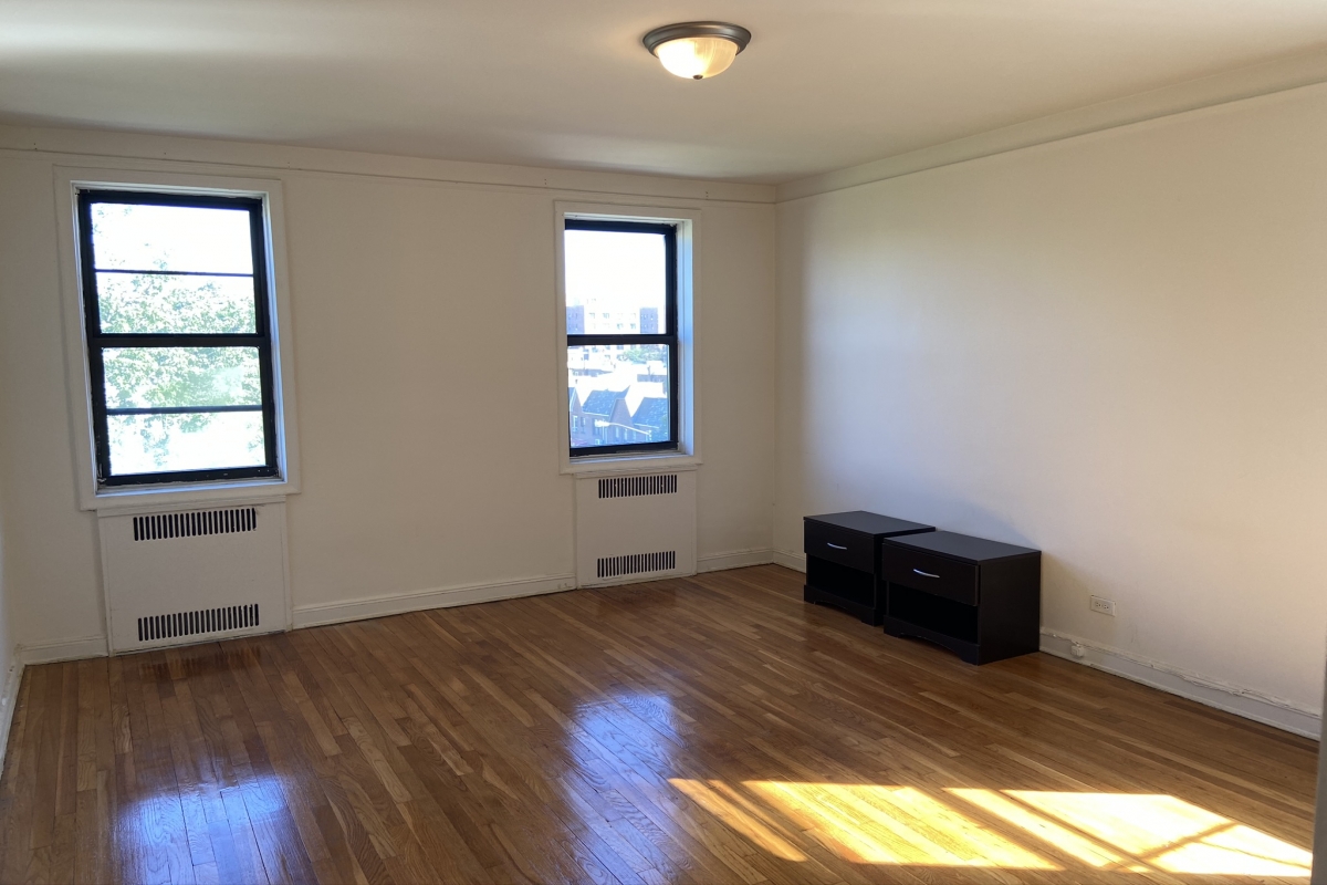 Apartment For Rent in Rego Park, Queens, NY 11374  ID RD3466 2,200 No Fee Apartment