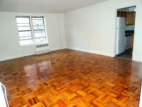 Apartment in Flushing - 168th Street  Queens, NY 11354