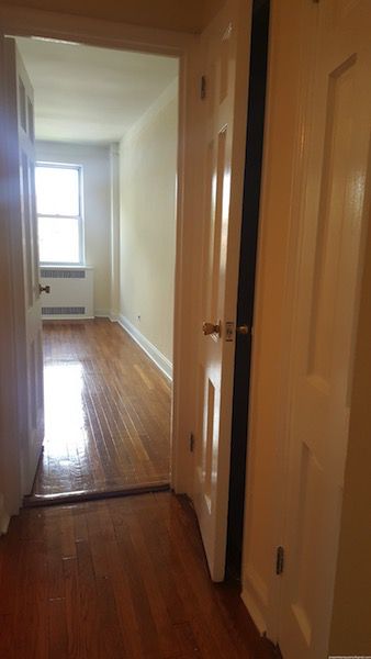 Apartment in Forest Hills - 113th Street  Queens, NY 11375