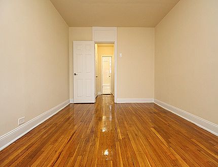 Apartment 47th Street Queens, NY 11104, MLS-RD3909-5