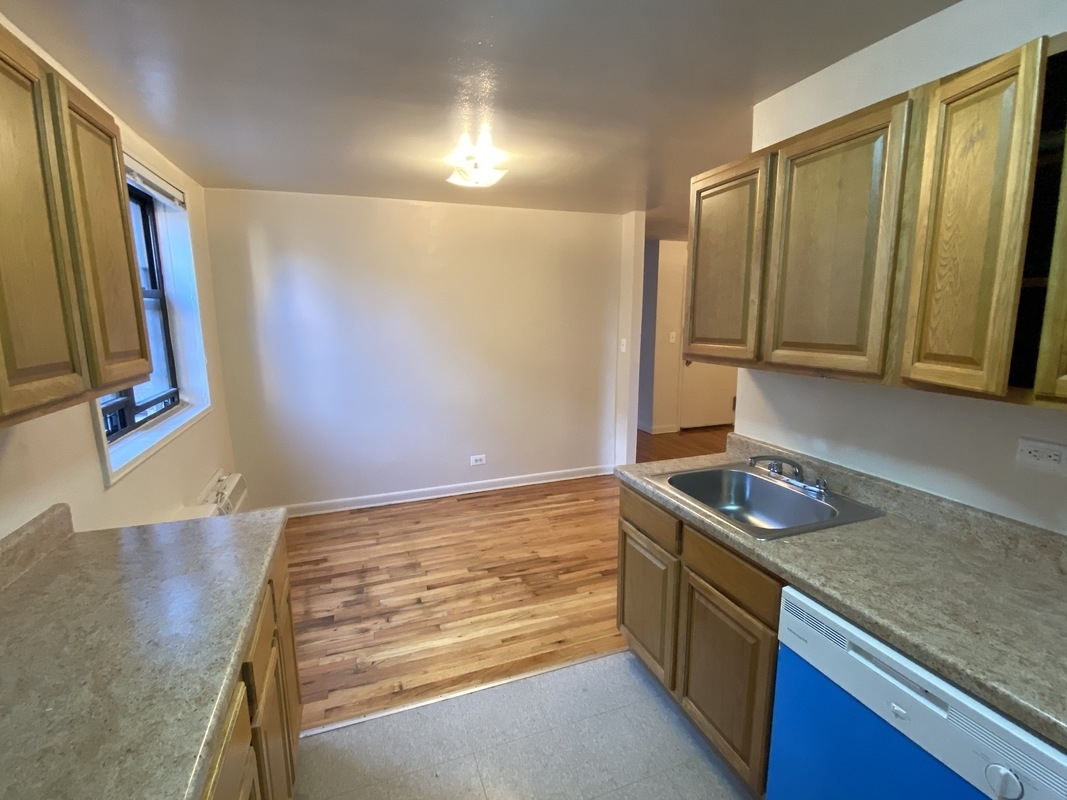 Apartment 103rd Street  Queens, NY 11375, MLS-RD3949-4
