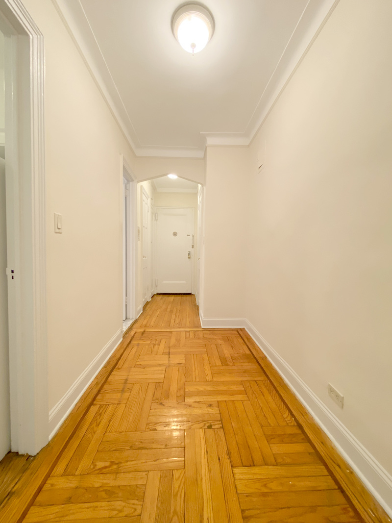Apartment 82nd Street  Queens, NY 11372, MLS-RD4001-2