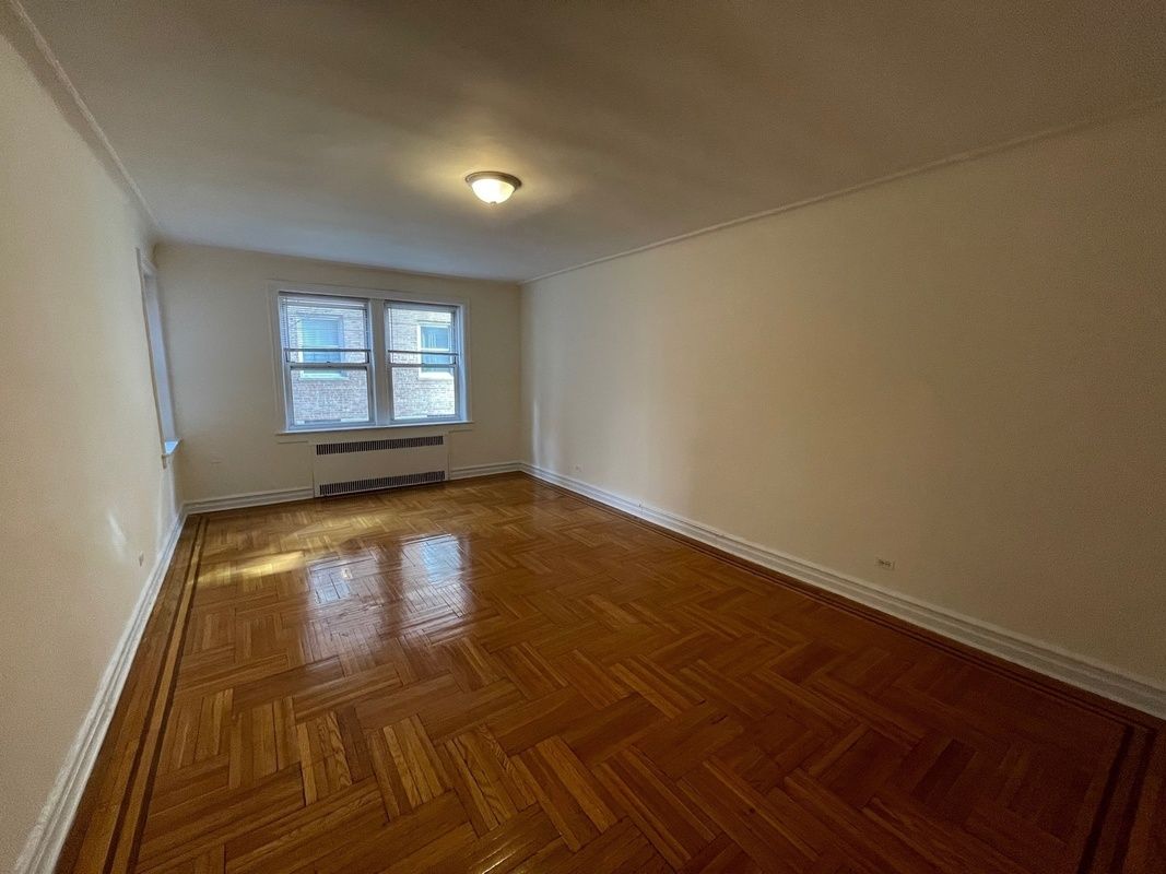 Apartment 76th Road  Queens, NY 11375, MLS-RD4054-5