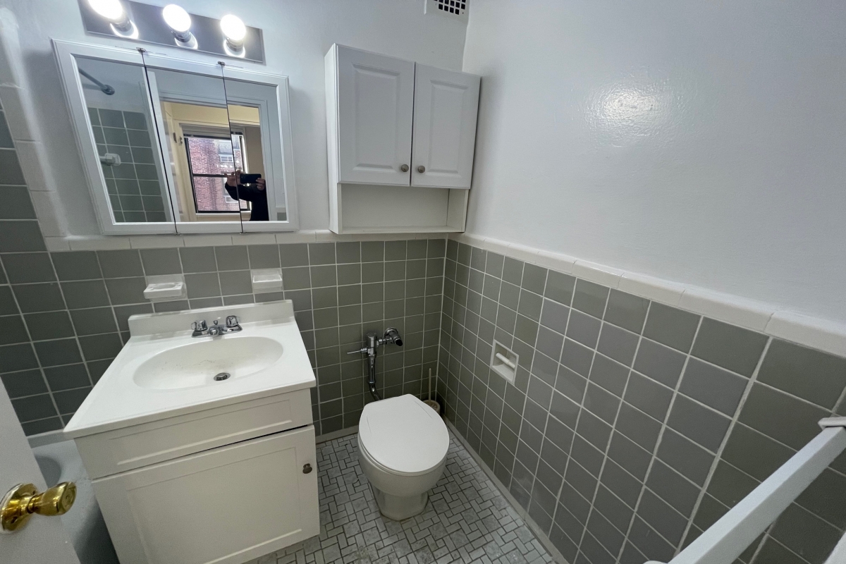 Apartment 67th Road  Queens, NY 11375, MLS-RD4060-9