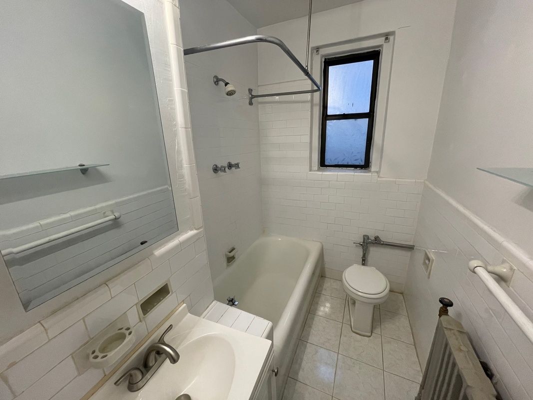 Apartment 72nd Road  Queens, NY 11375, MLS-RD4083-7