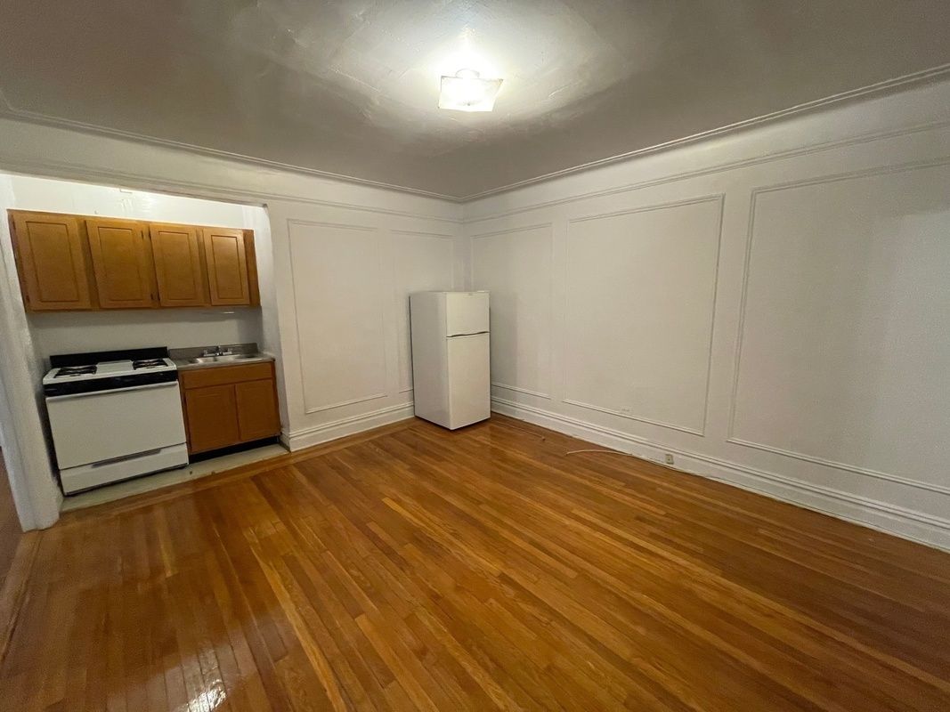 Apartment 72nd Road  Queens, NY 11375, MLS-RD4083-4