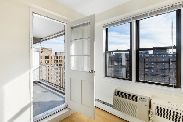 Apartment 57th Avenue Queens, NY 11368, MLS-RD4095-4