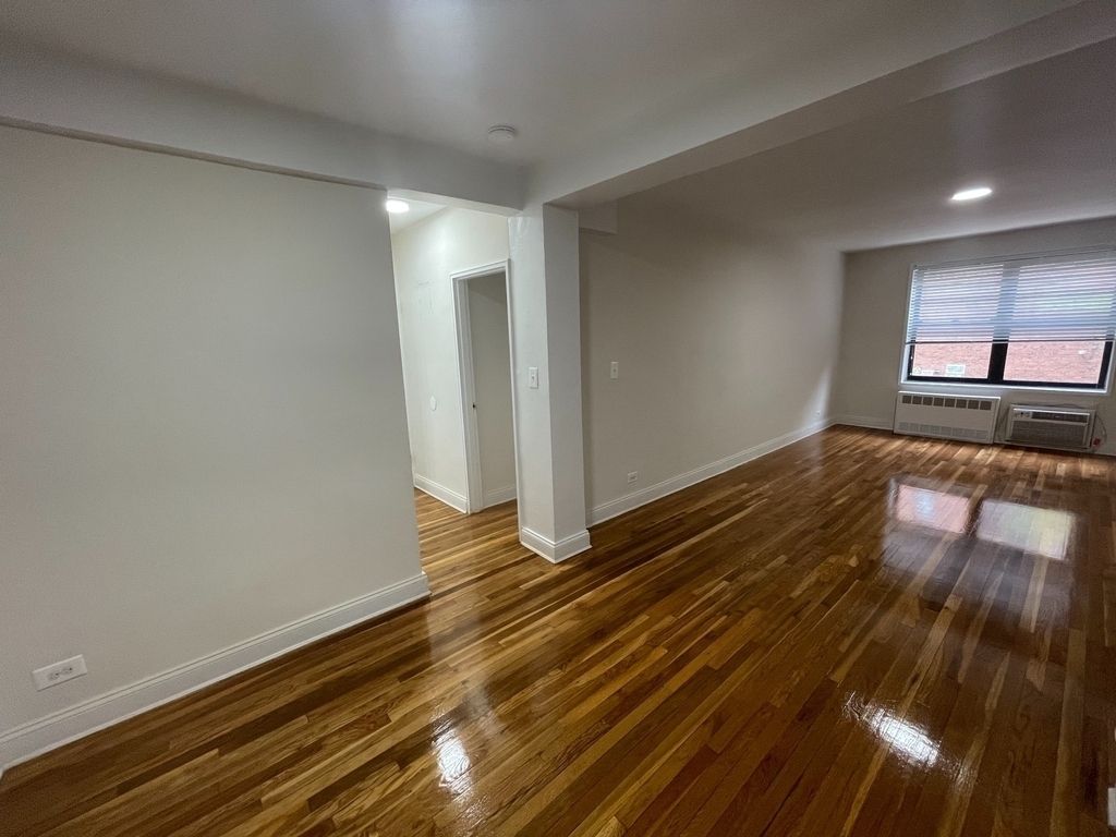 Apartment 67th Road Queens, NY 11375, MLS-RD4143-7