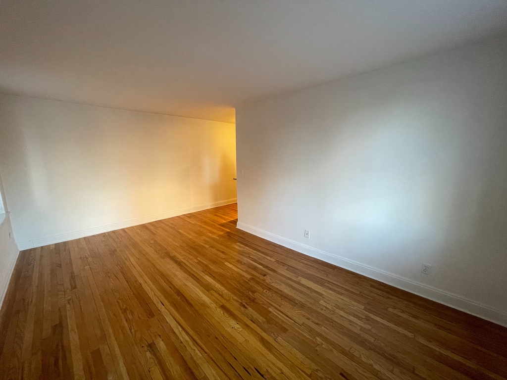Apartment 113th Street  Queens, NY 11375, MLS-RD4184-6
