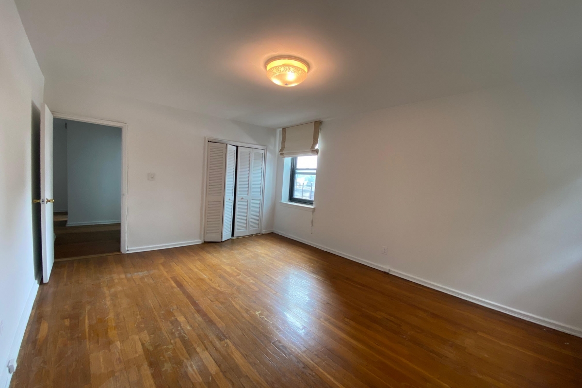 Apartment 71st Road  Queens, NY 11375, MLS-RD4205-7