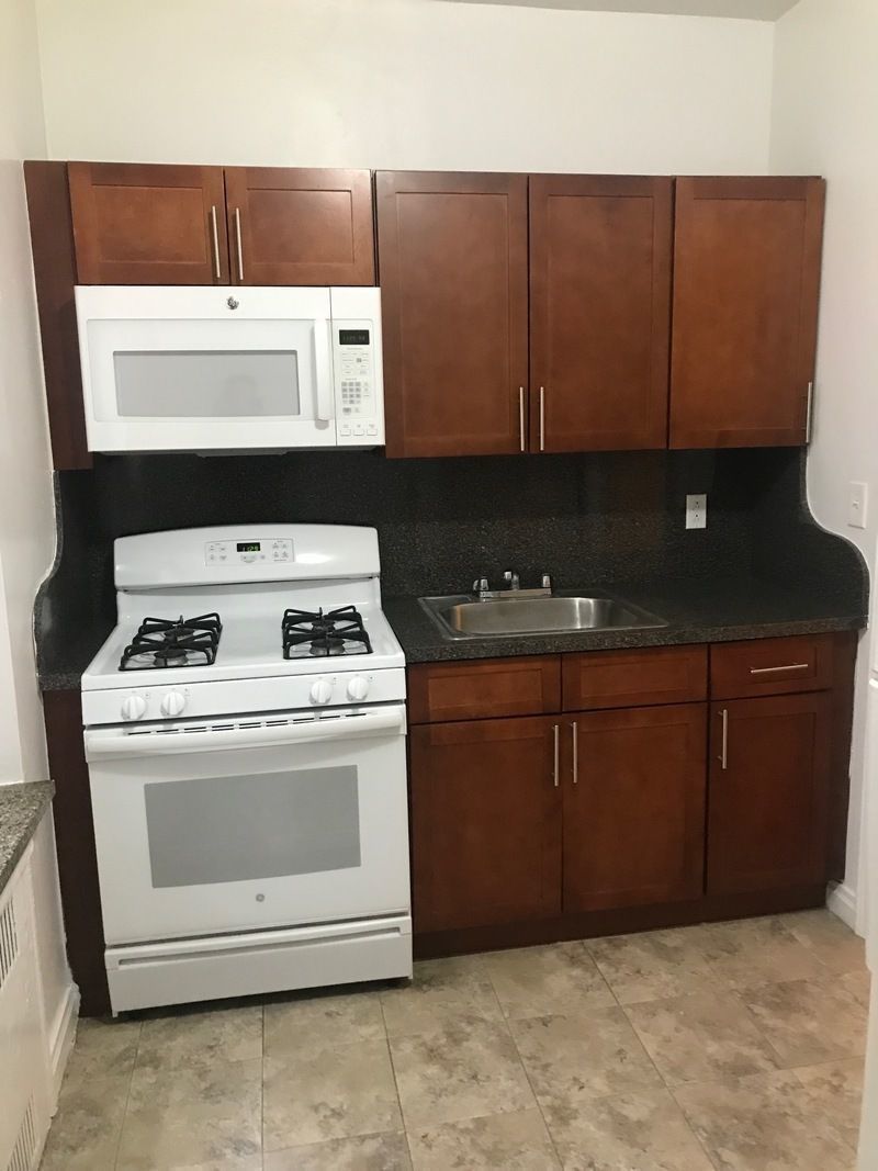 Apartment in Rego Park - Booth Street  Queens, NY 11374