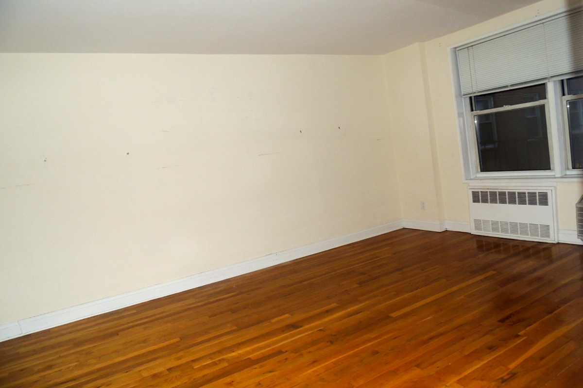 Apartment 32nd Avenue  Queens, NY 11377, MLS-RD4253-3