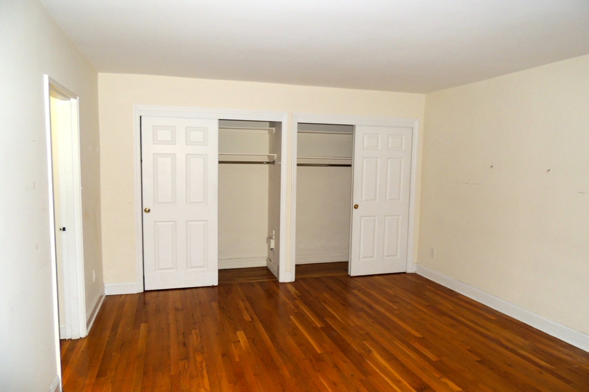 Apartment 32nd Avenue  Queens, NY 11377, MLS-RD4253-4