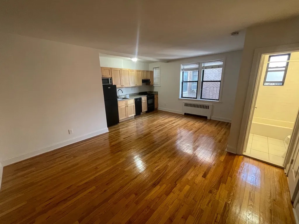 Apartment 113th Street  Queens, NY 11375, MLS-RD4377-4