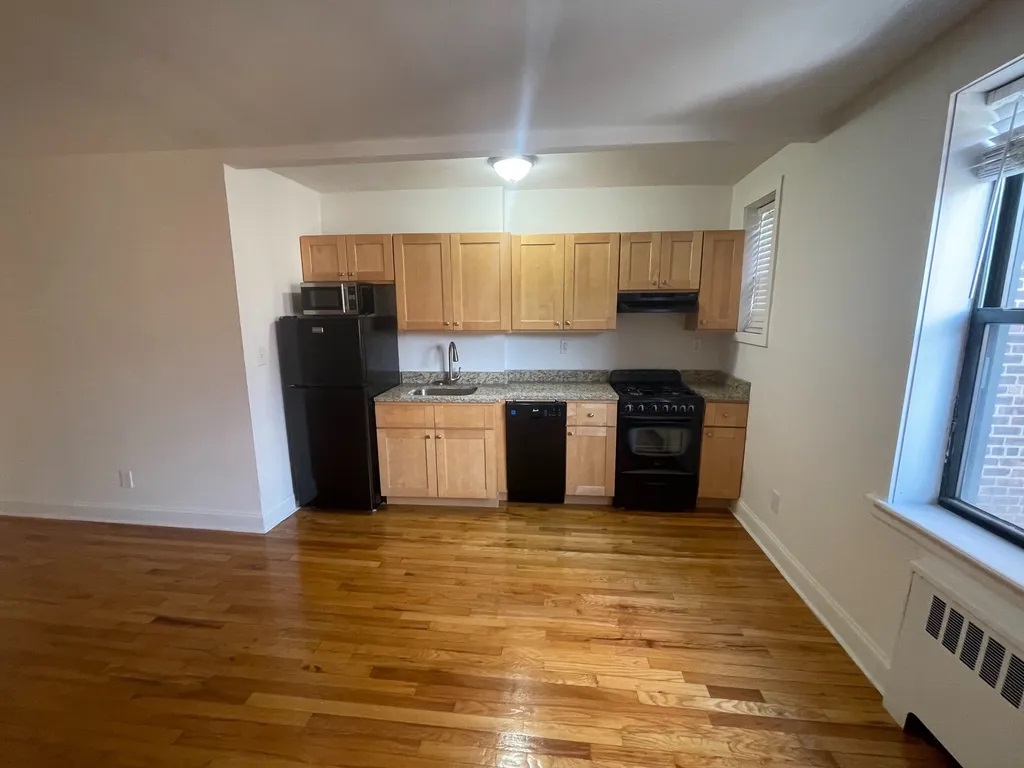 Apartment 113th Street  Queens, NY 11375, MLS-RD4377-3