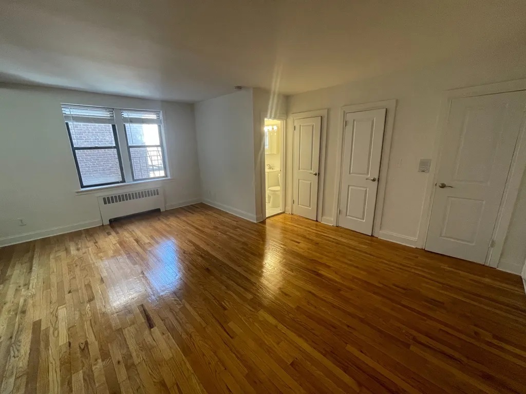 Apartment 113th Street  Queens, NY 11375, MLS-RD4377-5