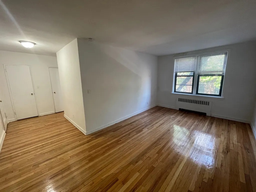 Apartment 113th Street  Queens, NY 11375, MLS-RD4380-10