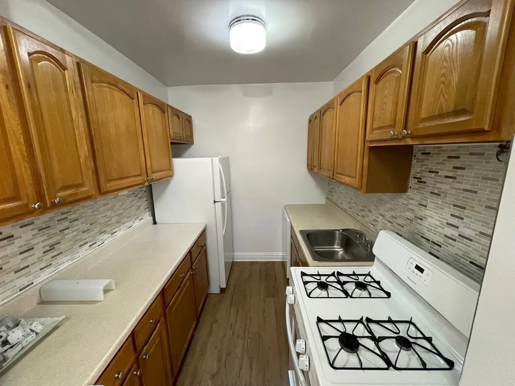 Apartment Booth Street Queens, NY 11374, MLS-RD4440-10