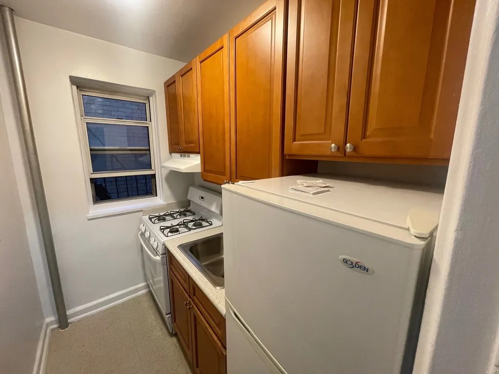 Apartment 72nd Avenue  Queens, NY 11375, MLS-RD4454-3