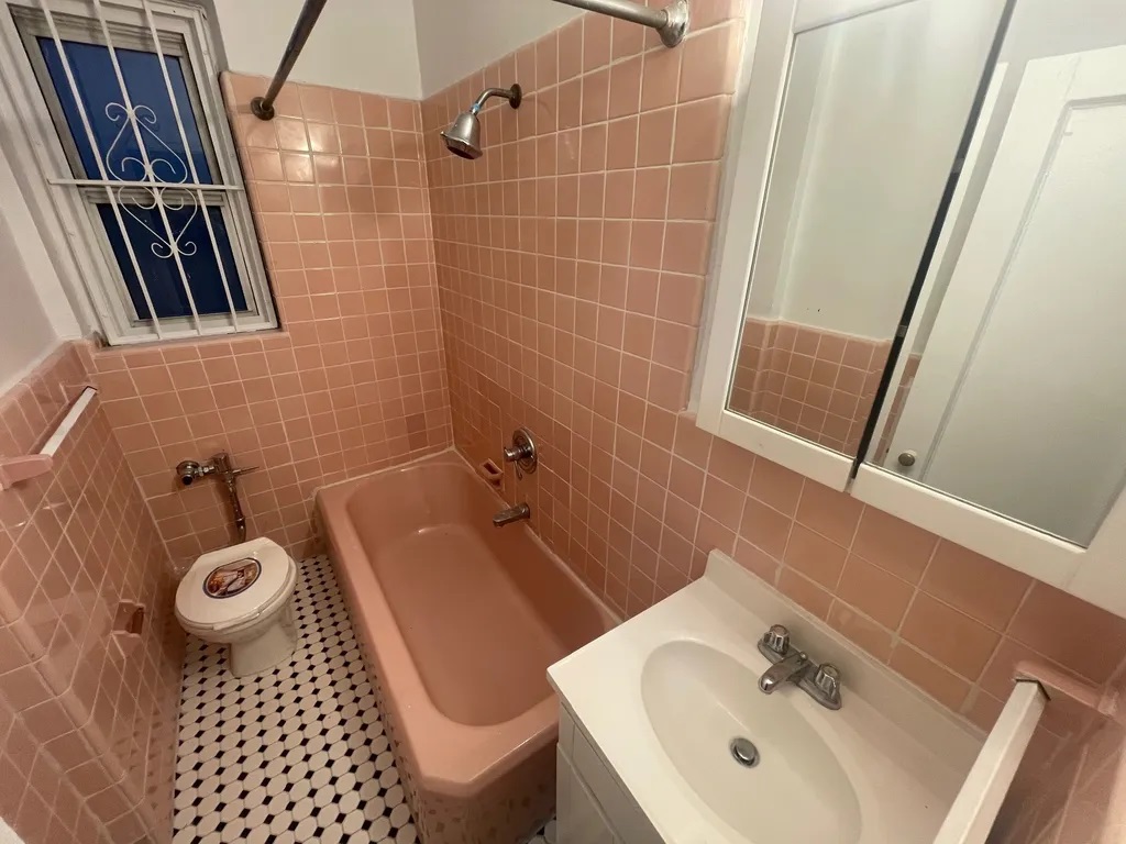Apartment 72nd Avenue  Queens, NY 11375, MLS-RD4454-9