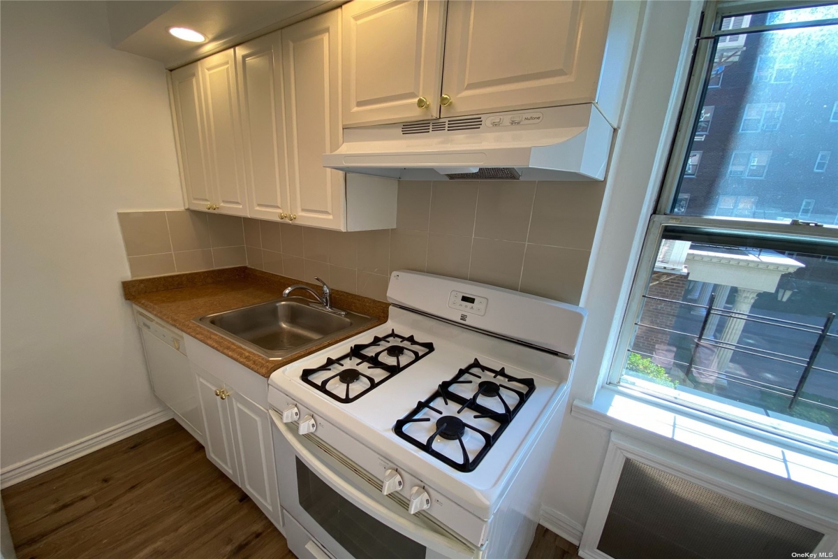 Coop Yellowstone Blvd  Queens, NY 11375, MLS-RD4539-3