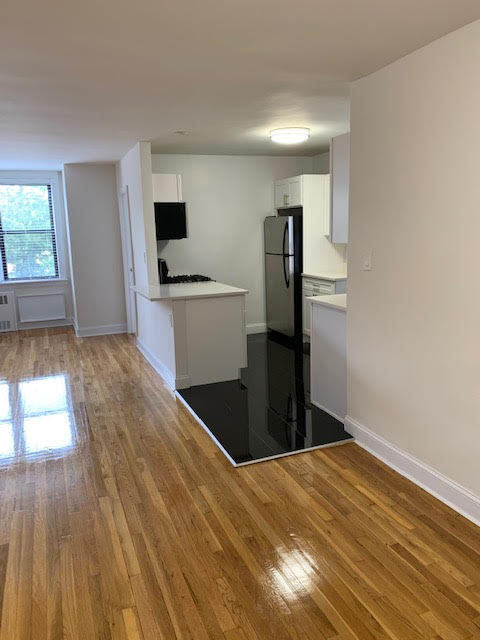 Apartment in Briarwood - Hoover Avenue  Queens, NY 11435