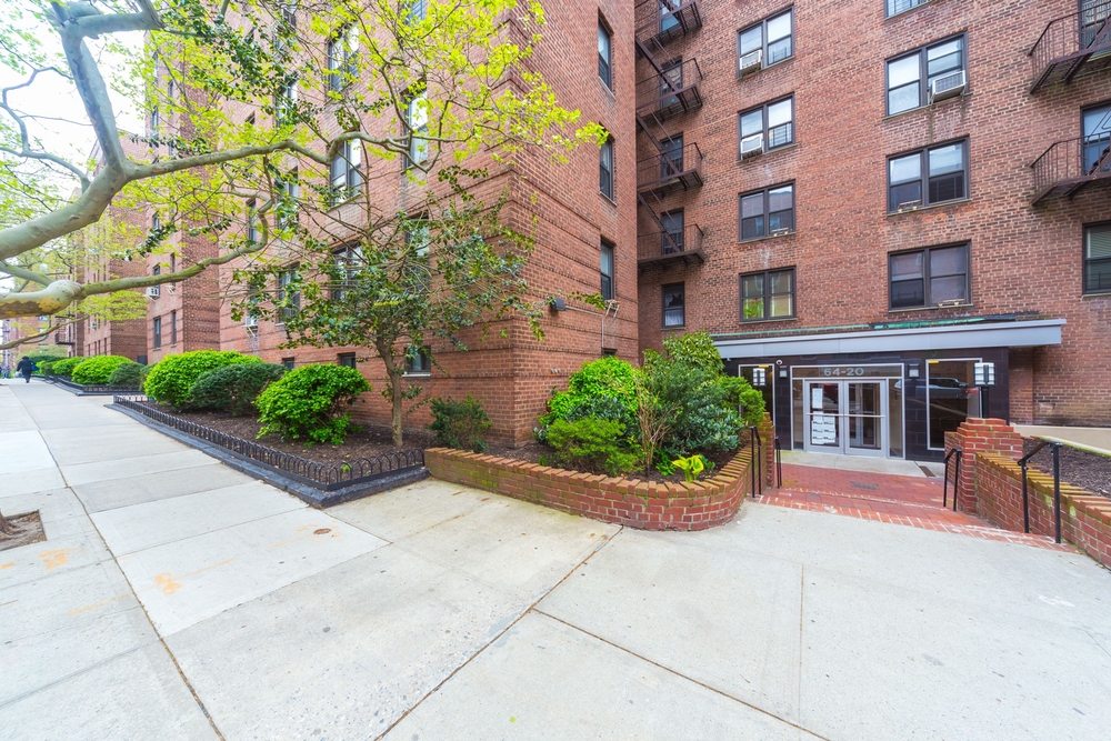 Apartment Saunders Street Queens, NY 11374, MLS-RD4659-3