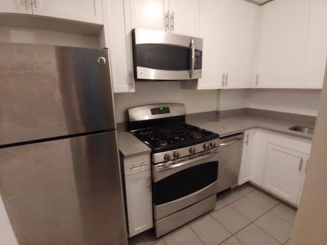Apartment Crescent Street Queens, NY 11106, MLS-RD4686-4