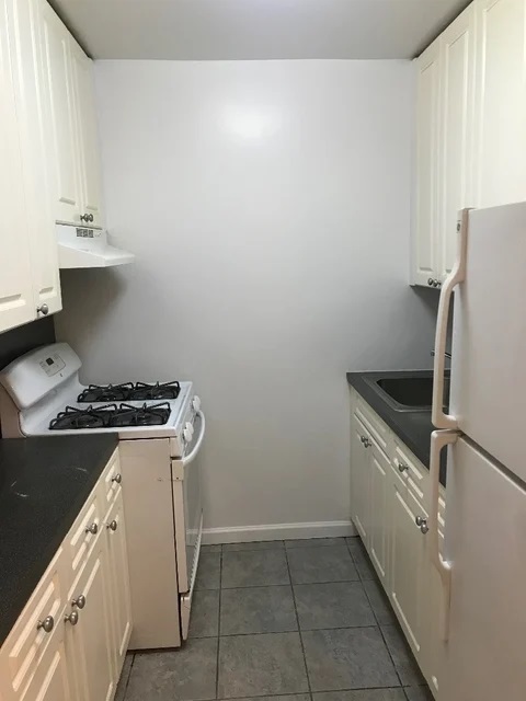 Apartment in Flushing - 167th Street  Queens, NY 11358