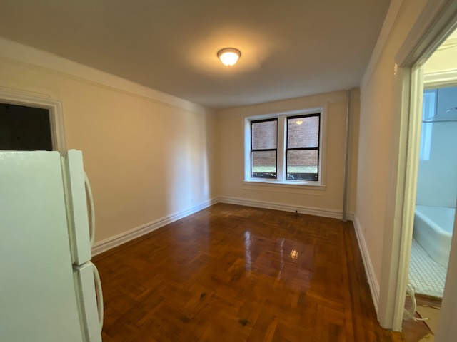 Apartment in Kew Gardens - 118th Street  Queens, NY 11415