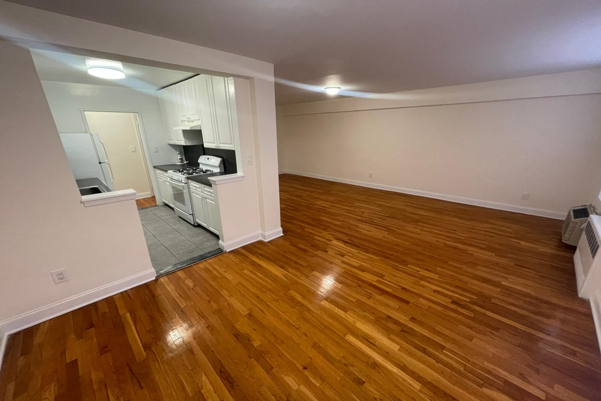 Apartment 150th Street  Queens, NY 11367, MLS-RD4752-3