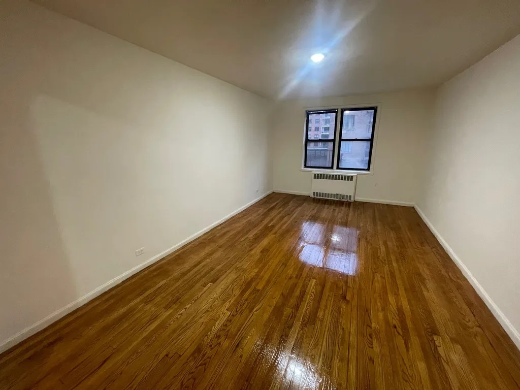 Apartment Wetherole Street Queens, NY 11374, MLS-RD4768-10