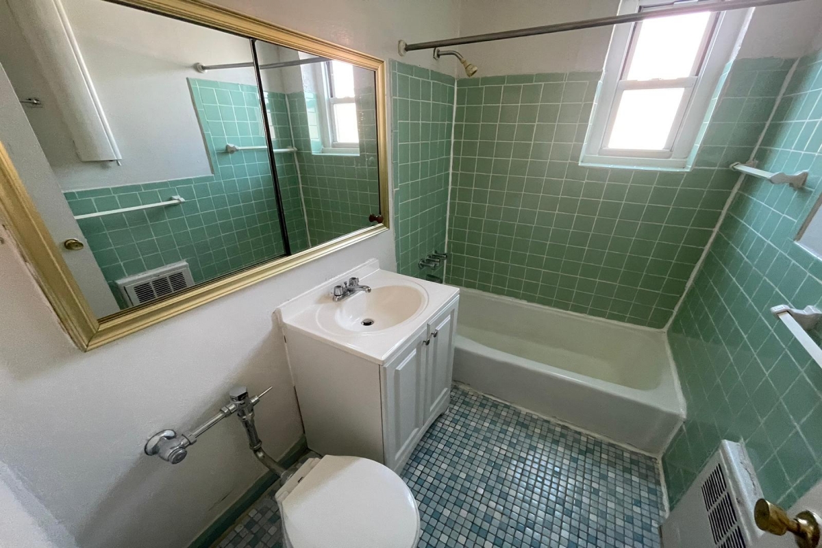 Apartment 38th Avenue  Queens, NY 11354, MLS-RD4819-18
