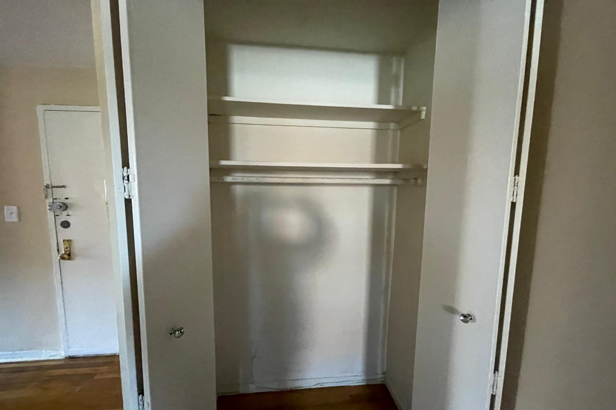 Apartment 38th Avenue  Queens, NY 11354, MLS-RD4819-16
