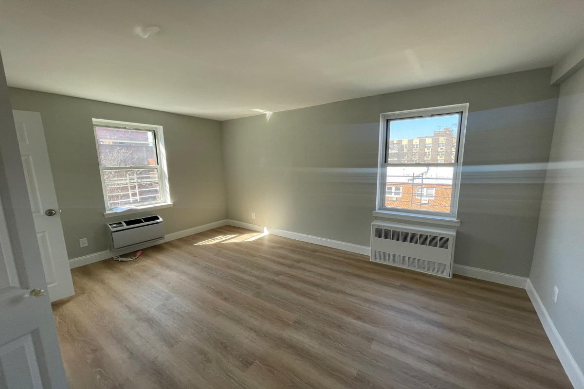 Apartment 35th Avenue Queens, NY 11354, MLS-RD4823-12