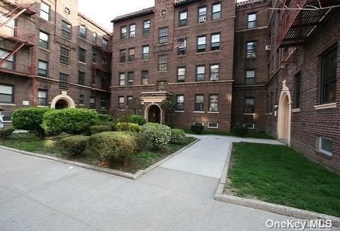  Saunders Street  Queens, NY 11374, MLS-RD4859-3