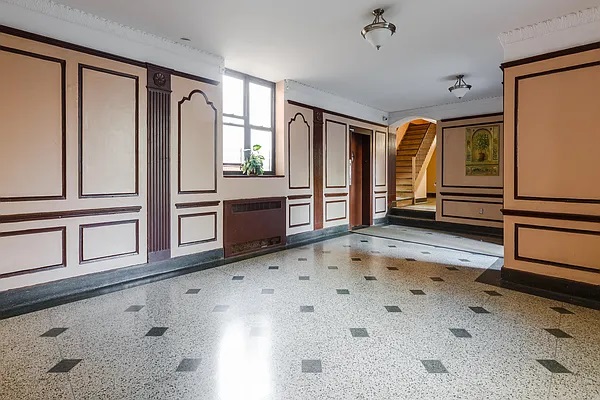 Apartment Dalny Road  Queens, NY 11432, MLS-RD4861-4