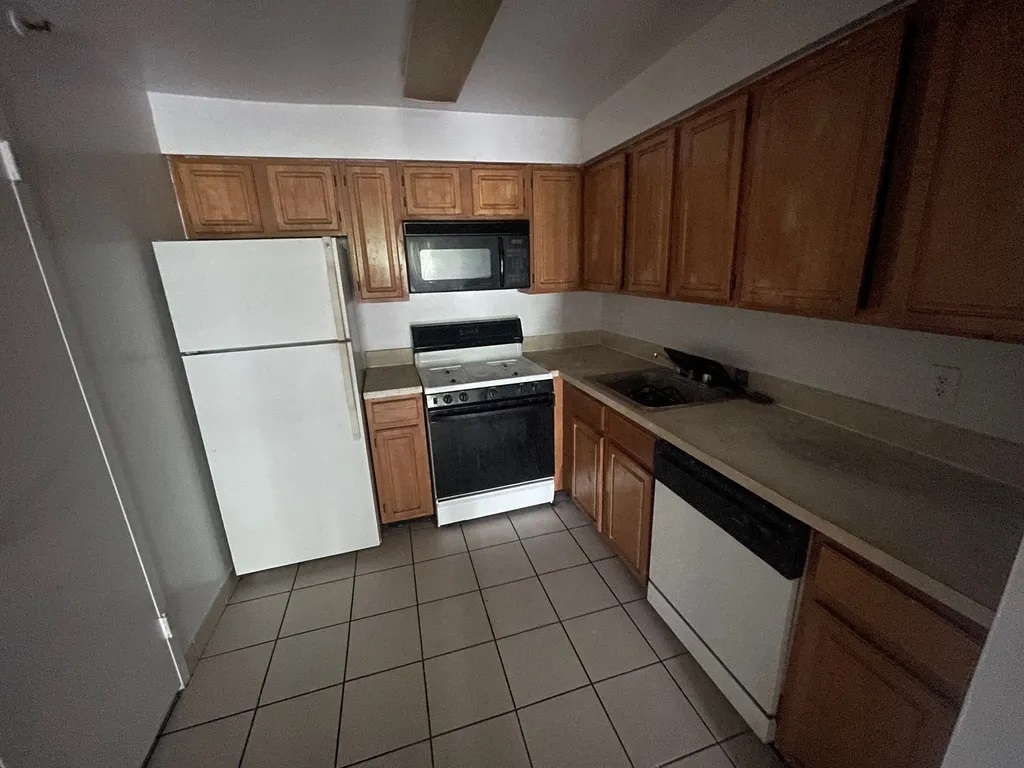 Apartment Northern Blvd Queens, NY 11354, MLS-RD4863-3