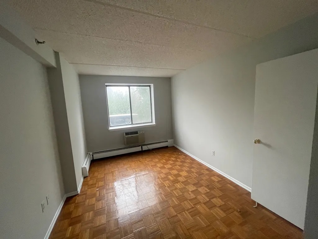 Apartment Northern Blvd Queens, NY 11354, MLS-RD4863-6