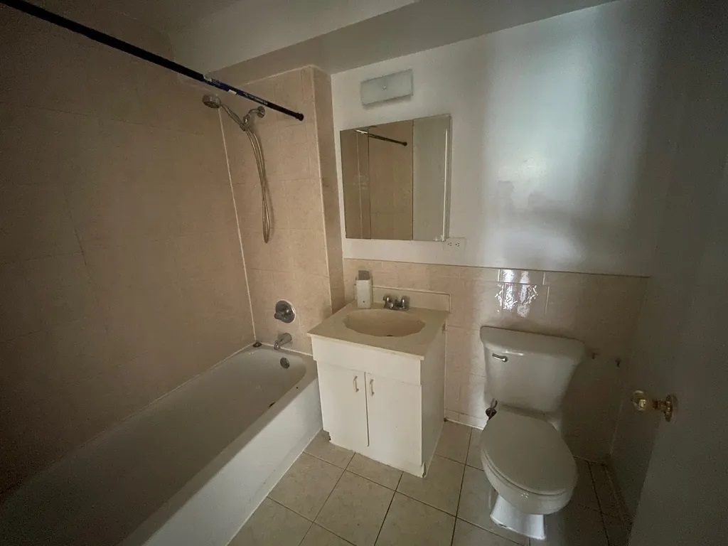 Apartment Northern Blvd Queens, NY 11354, MLS-RD4863-14