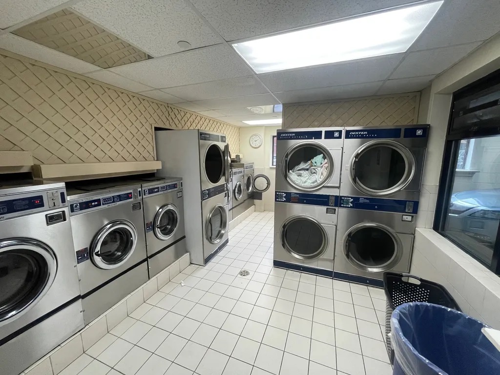 Apartment Northern Blvd Queens, NY 11354, MLS-RD4863-16