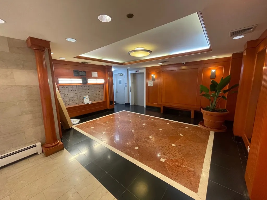 Apartment Northern Blvd Queens, NY 11354, MLS-RD4863-17