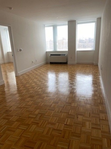 Apartment Queens Blvd  Queens, NY 11375, MLS-RD4869-8