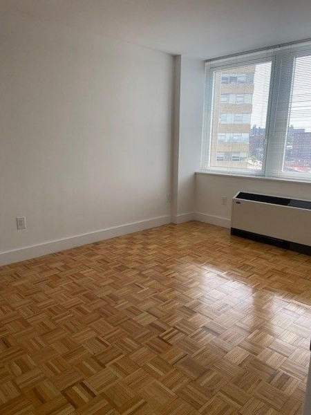 Apartment Queens Blvd  Queens, NY 11375, MLS-RD4869-11