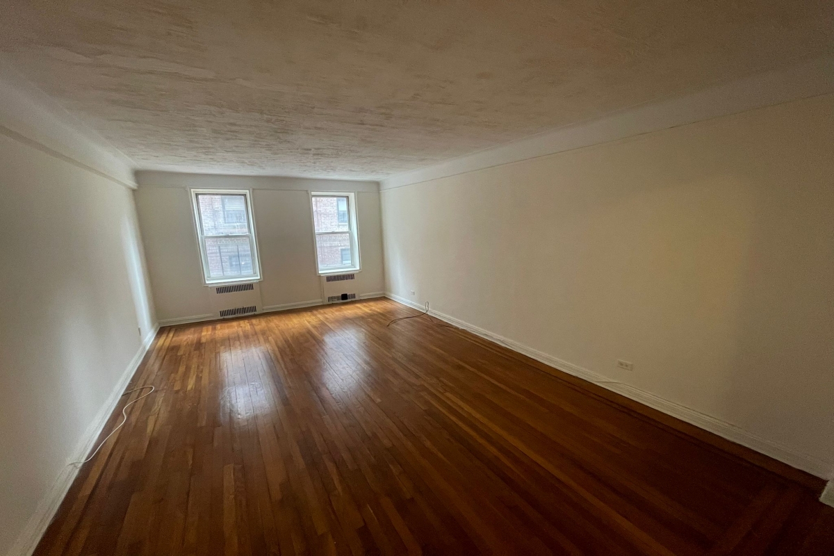 Apartment 118th Street  Queens, NY 11415, MLS-RD4891-2