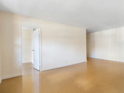 Apartment 57th Avenue  Queens, NY 11368, MLS-RD4920-4