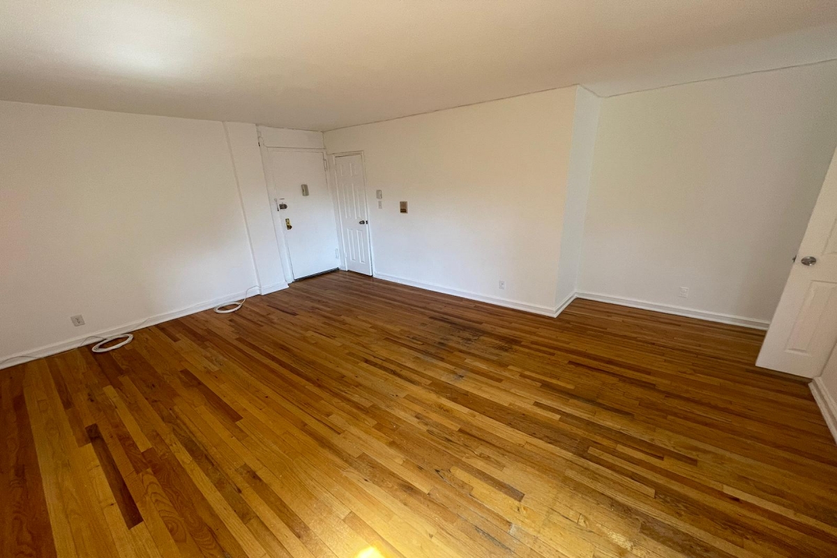 Apartment Booth Street  Queens, NY 11374, MLS-RD4933-9