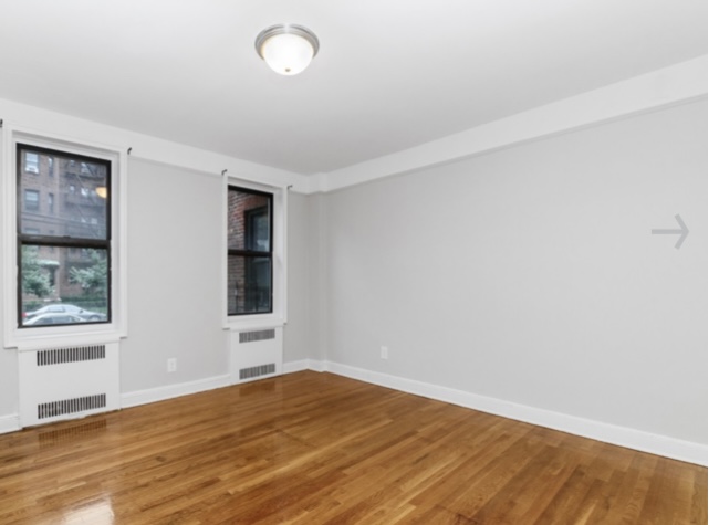 Apartment Dalny Road Queens, NY 11432, MLS-RD4953-8