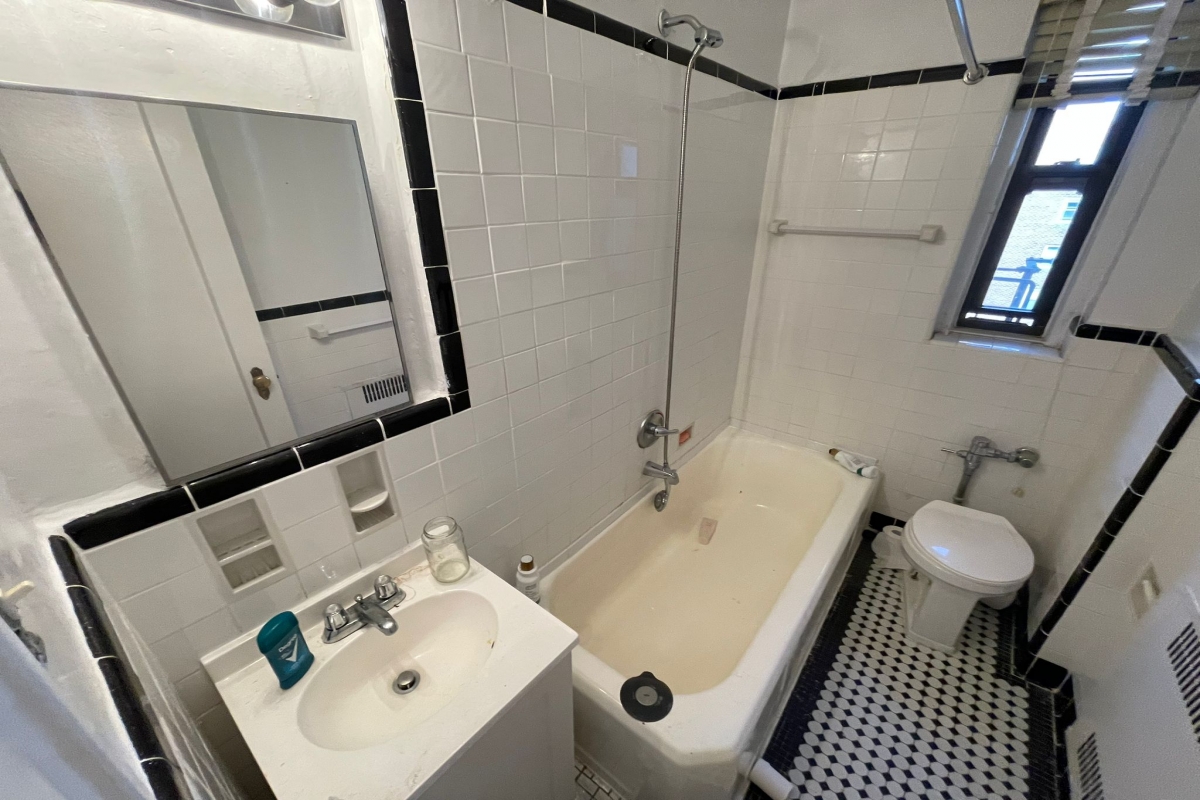 Apartment 112th Street  Queens, NY 11375, MLS-RD4957-10