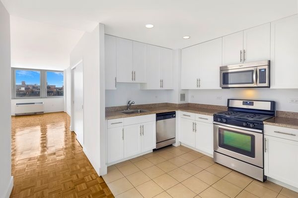 Apartment Queens Blvd  Queens, NY 11375, MLS-RD4962-12